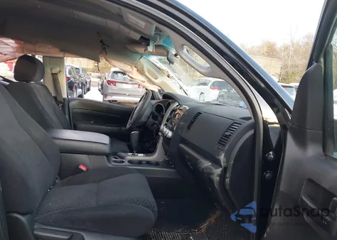 2010 Toyota Tundra Grade 4.6L V8 from USA, damaged, VIN 5TFUM5F18AX004017